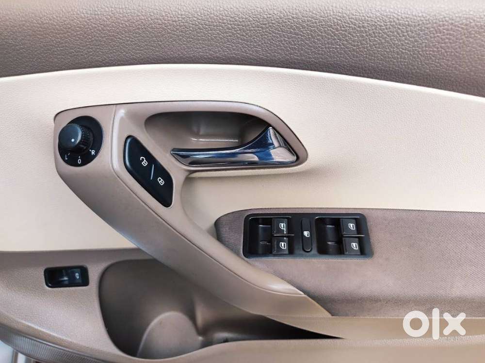Skoda Rapid Elegance Mpi, 2015, Petrol