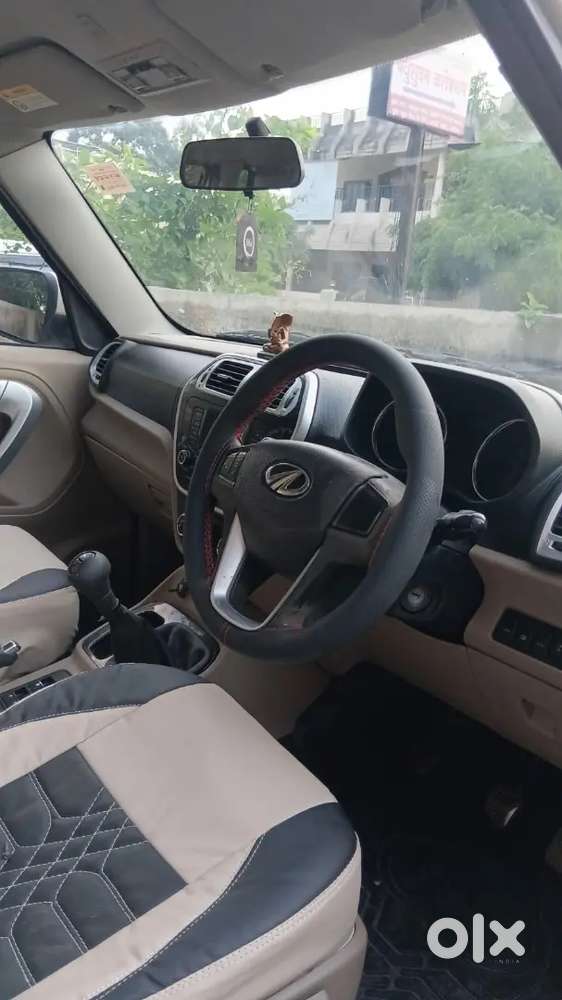 Mahindra Tuv 300 2015 Manual Diesel