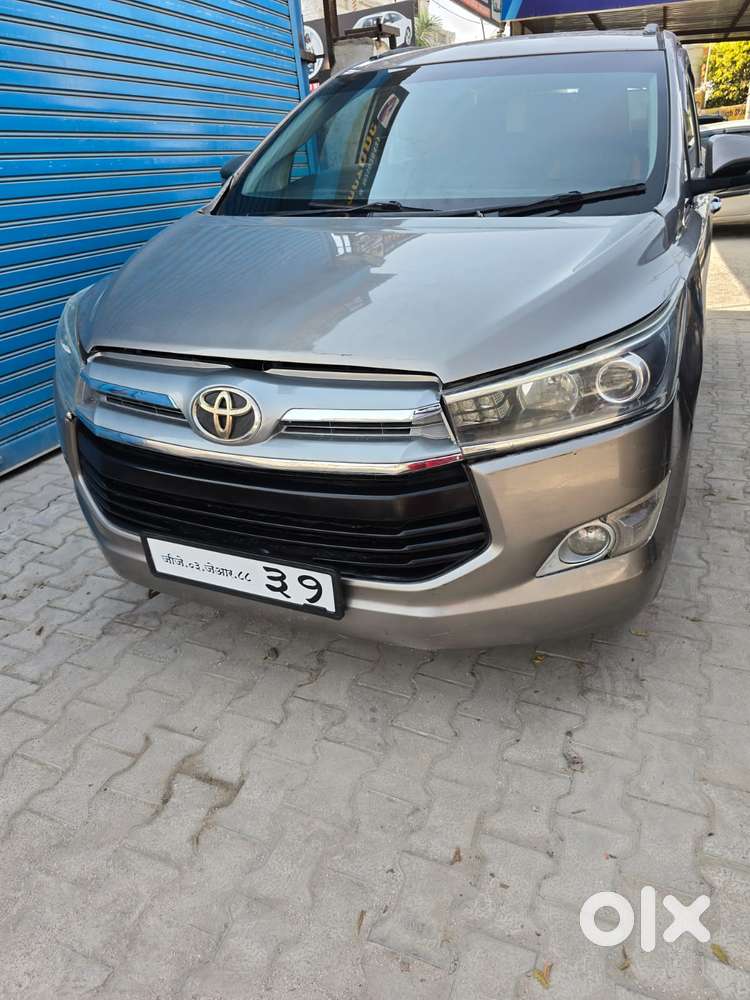 Toyota Innova Crysta 2.8z Automatic, 2020, Diesel