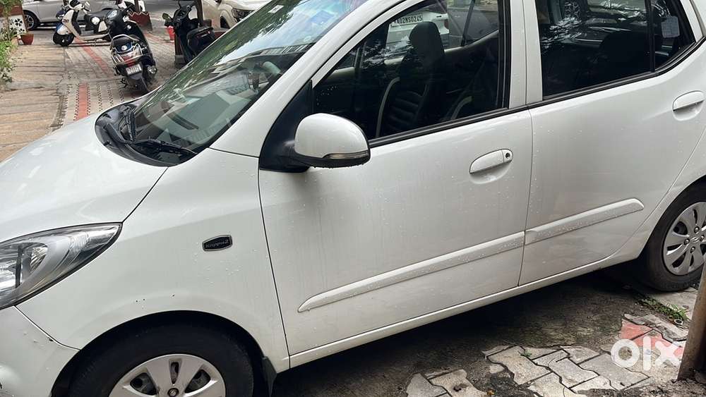 Hyundai I10 Sportz Petrol 2012
