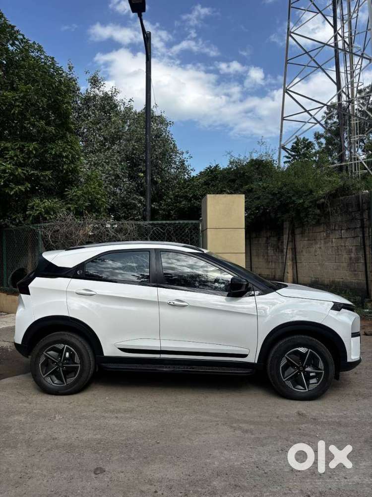 Tata Nexon Creative Plus 1.2 Revotron Petrol 6 Amt, 2024, Petrol