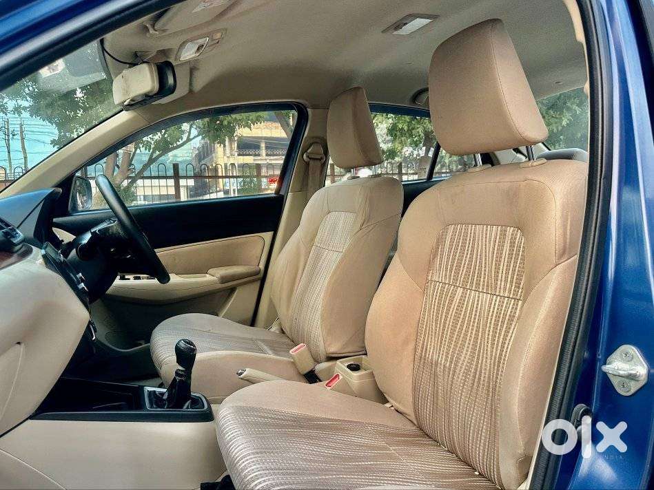 Maruti Suzuki Dzire 1.2 Vxi, 2017, Petrol