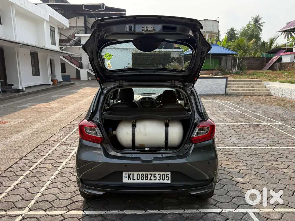 Tata Tiago 2022 Petrol+cng 20000 Km Driven