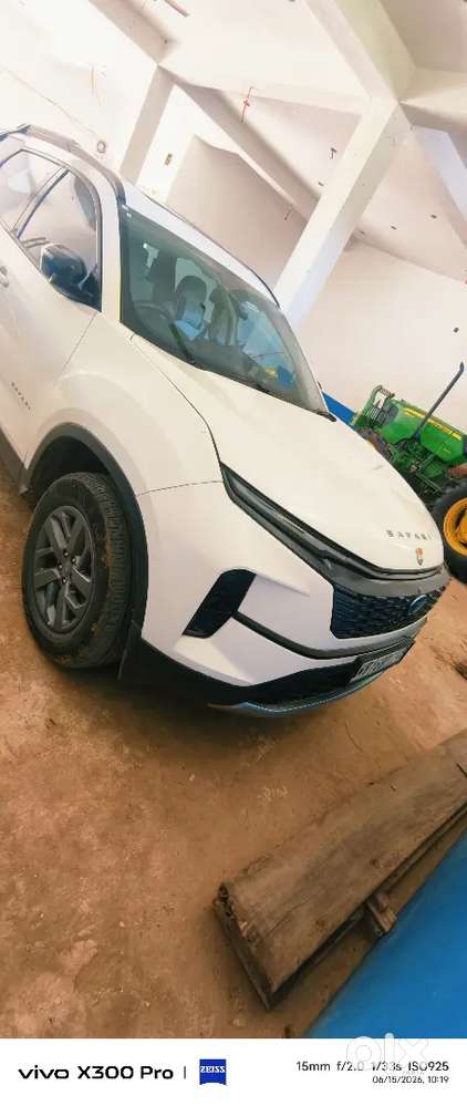 Tata Safari Diesel 2025