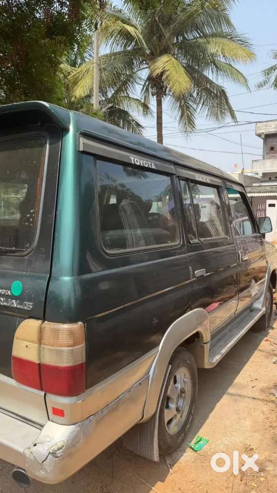 Toyota Qualis 2004 Diesel 170000 Km Driven