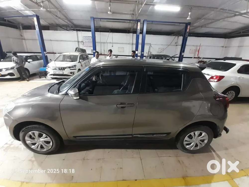 Maruti Suzuki Swift 2023 Petrol 27000 Km Driven