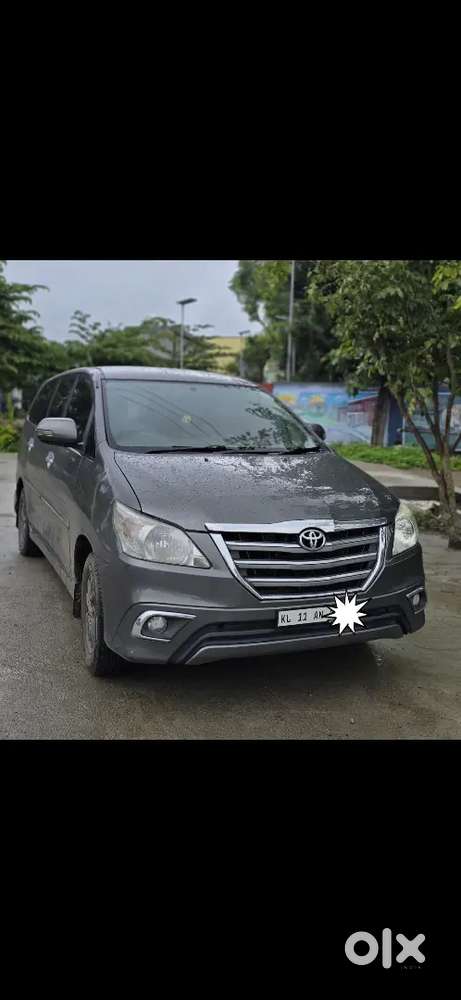 Toyota Innova 2012 Diesel Well Maintained