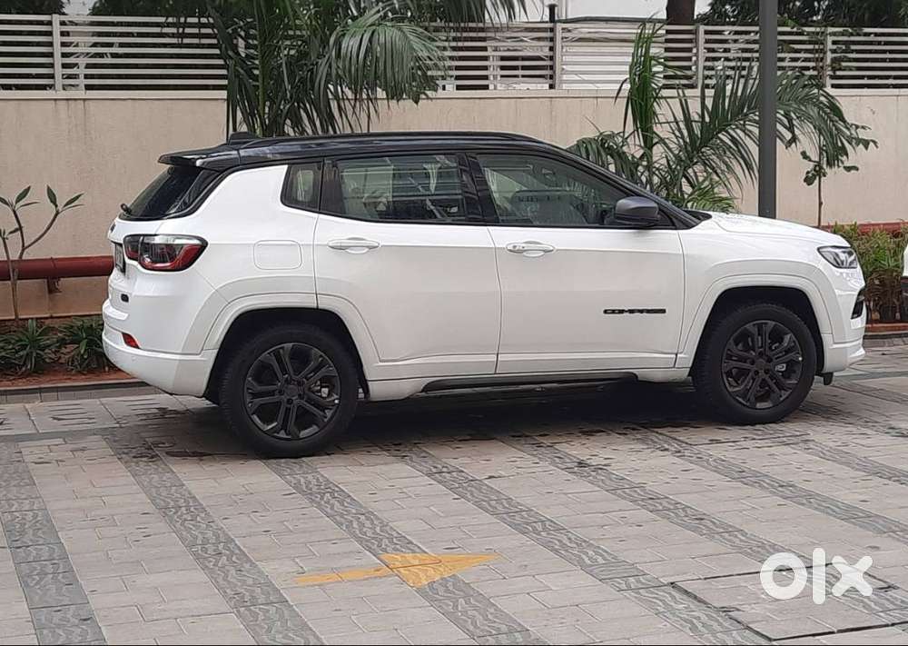 White Jeep Compass 5th Anniversary Edition For Sale