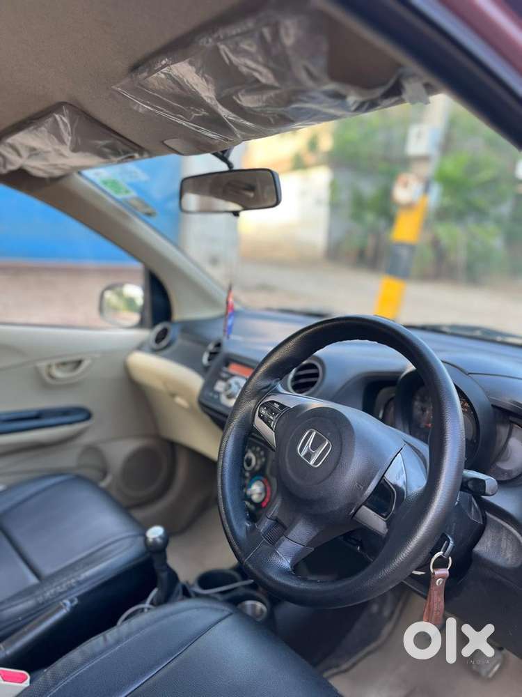 Honda Amaze 2nd Gen 2015 Diesel Well Maintained