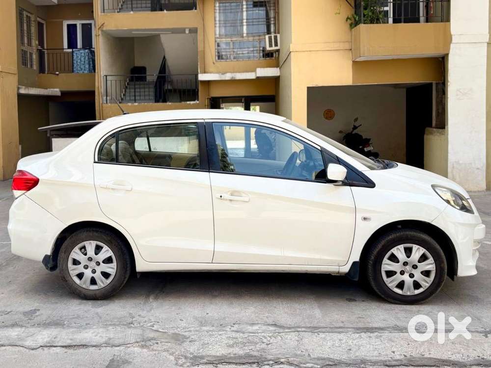 Automatic Gear Honda Amaze Well Maintained