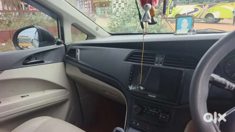 Mahindra Marazzo Diesel 2019