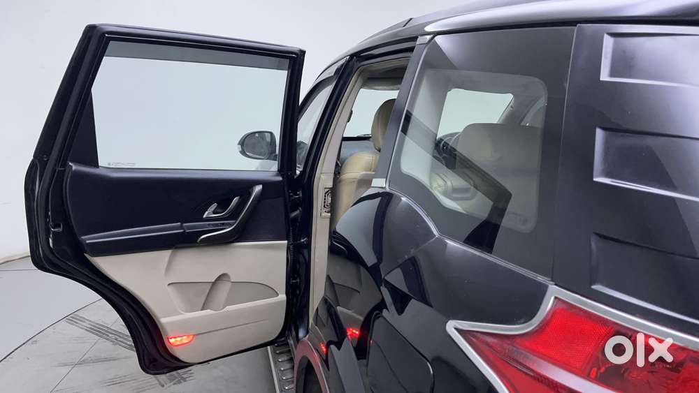 Mahindra Xuv500 W10 At, 2016, Diesel