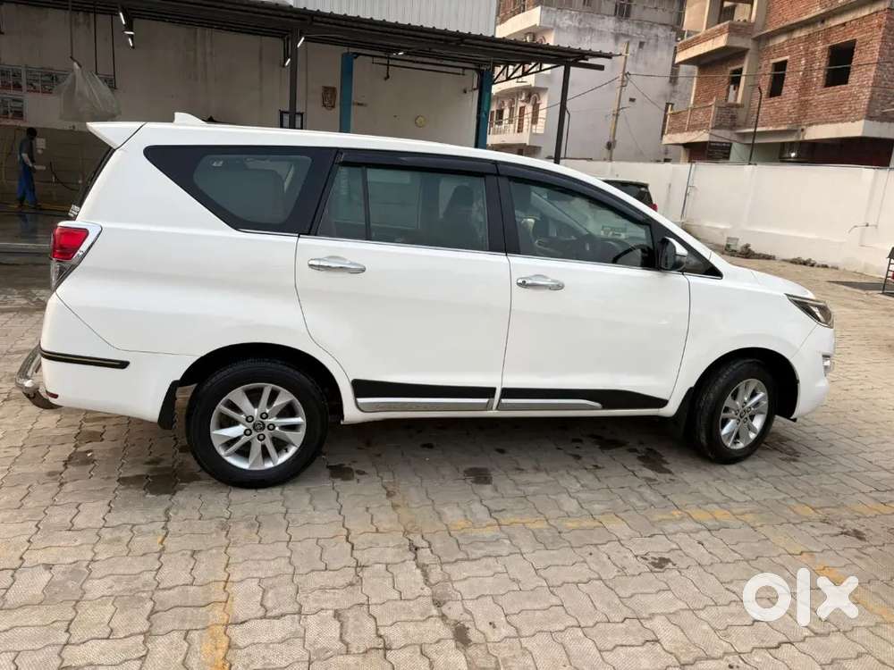 Toyota Innova Crysta 2008 Diesel Well Maintained