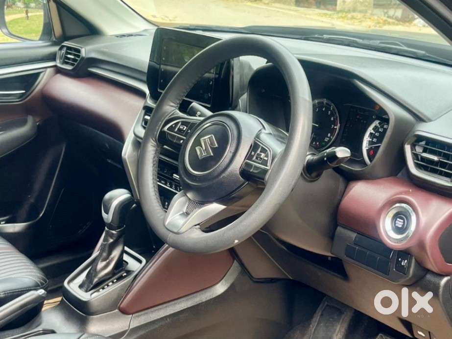 Maruti Suzuki Grand Vitara 1.5 Delta Smart Hybrid At, 2023, Petrol