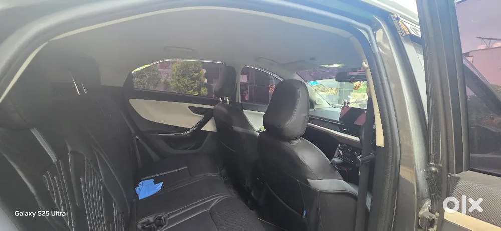 Tata Nexon 2025 Petrol Well Maintained