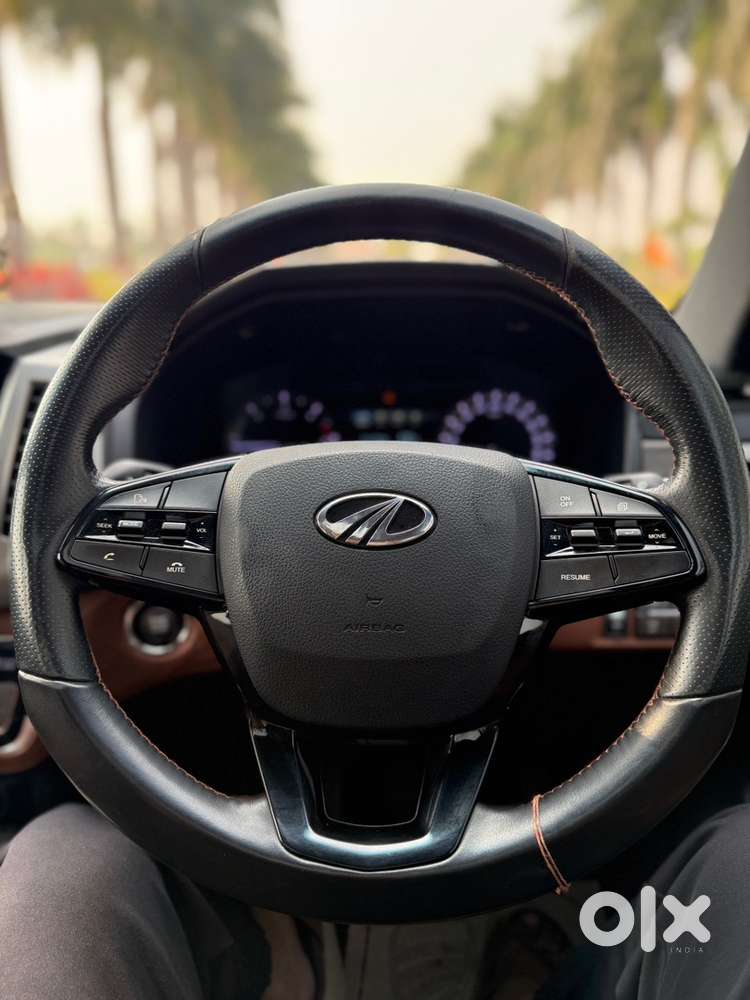 Mahindra Alturas G4 Bs6 2020 Model 4x4 Automatic