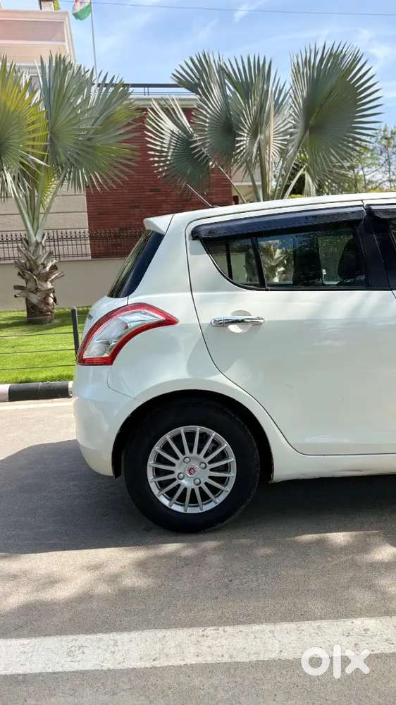 Maruti Suzuki Swift 2013 Petrol 80000 Km Driven