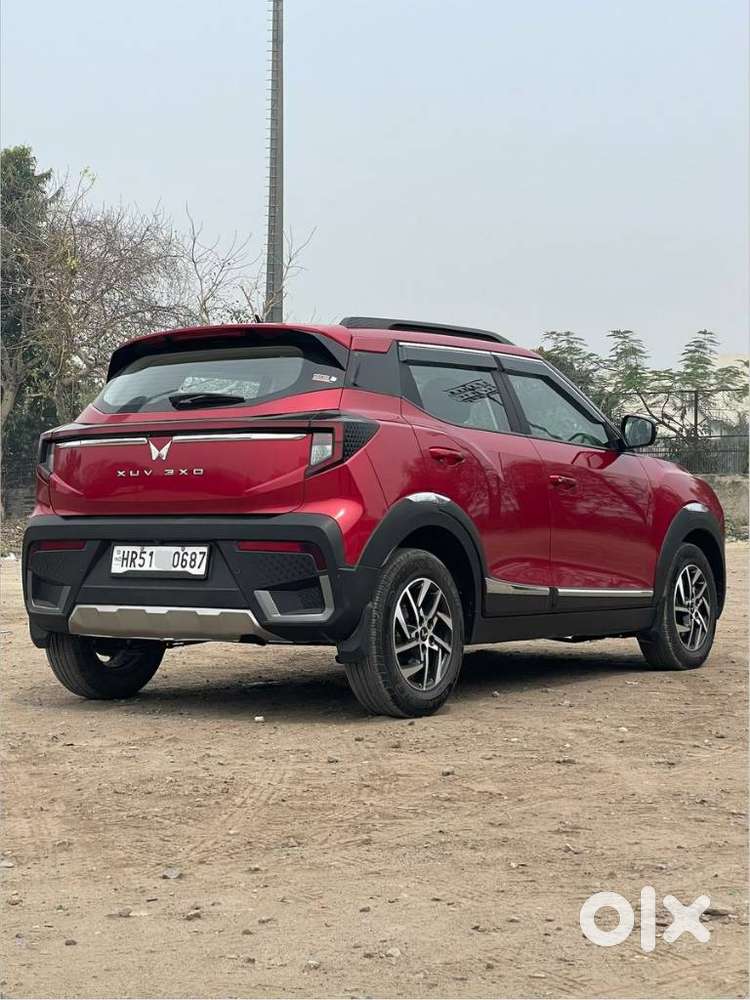 Mahindra Xuv 3xo Ax5 Pm Mt, 2024, Petrol
