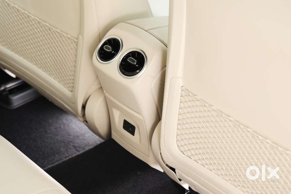 Mercedes-benz A-class Limousine 200, 2023, Petrol