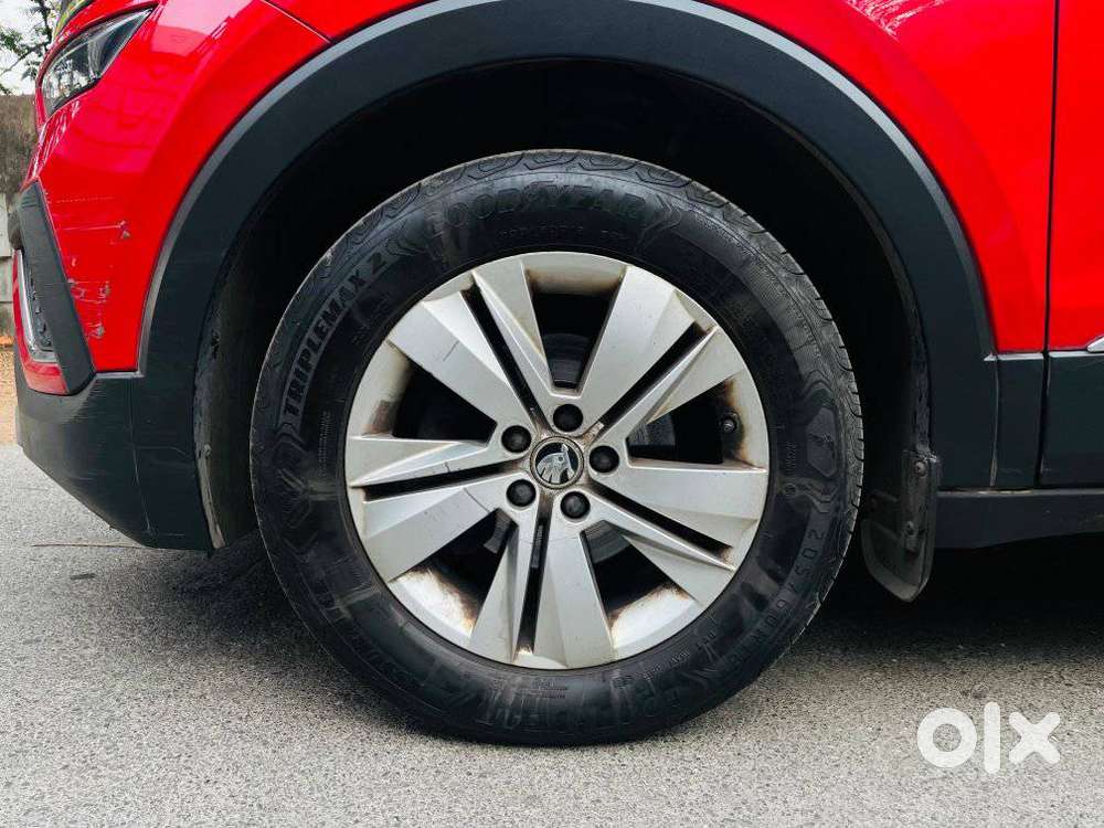 Skoda Kushaq 1.0 Tsi Ambition, 2022, Petrol