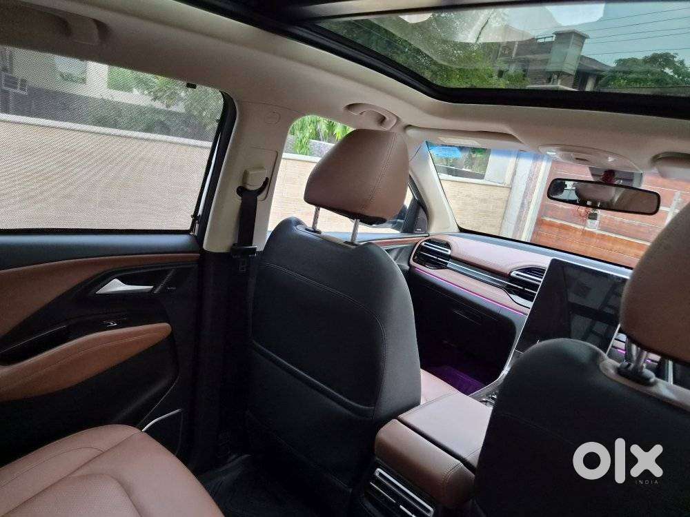 Mg Hector Plus Sharp Pro 1.5 Turbo Petrol Cvt 7 Str, 2023, Petrol