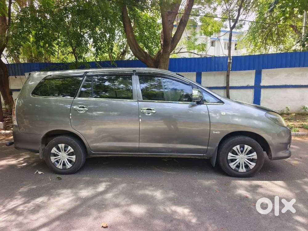 Toyota Innova 2.5 Gx 8 Str Bsiv, 2009, Diesel