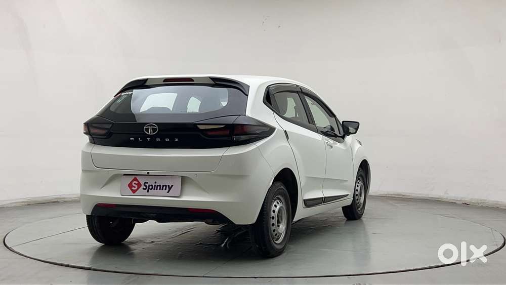 Tata Altroz 1.2 Xe, 2022, Petrol