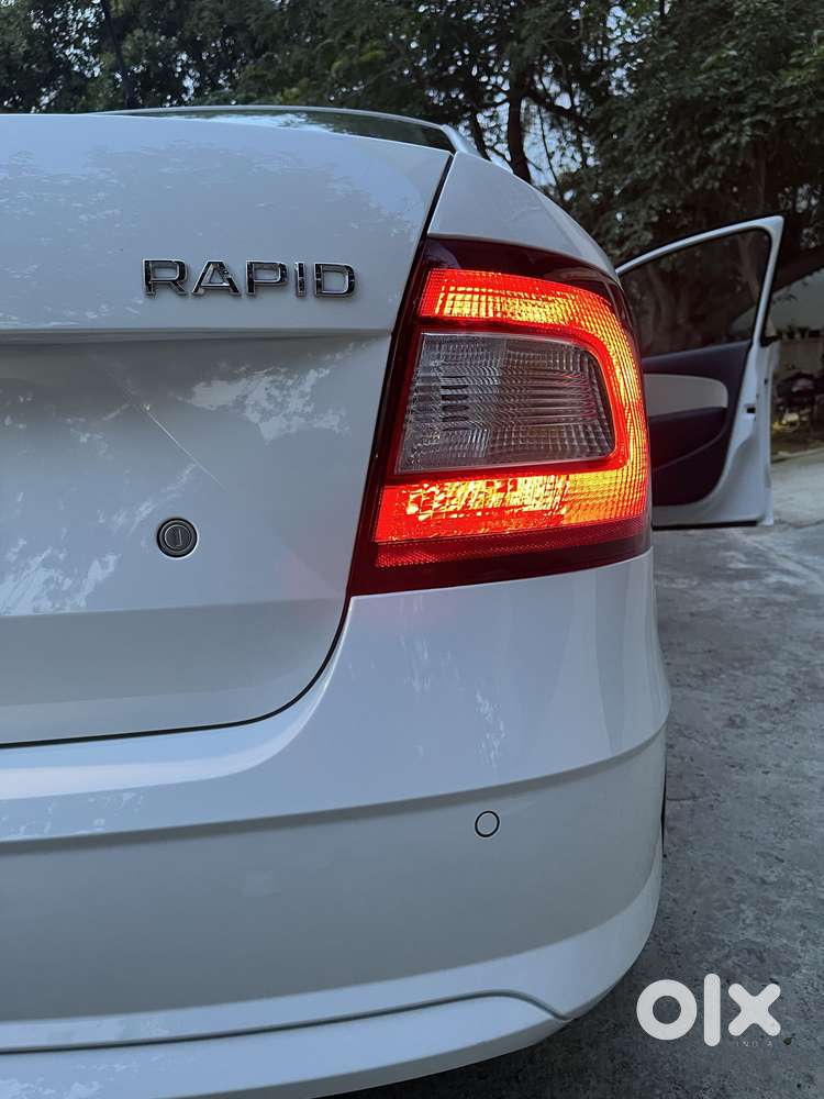Skoda Rapid 1.0 Ambition Tsi At, 2020, Petrol