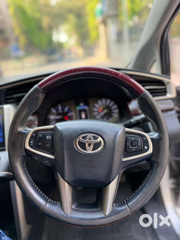 Toyota Innova Crysta 2.4 V 7 Str, 2016, Diesel