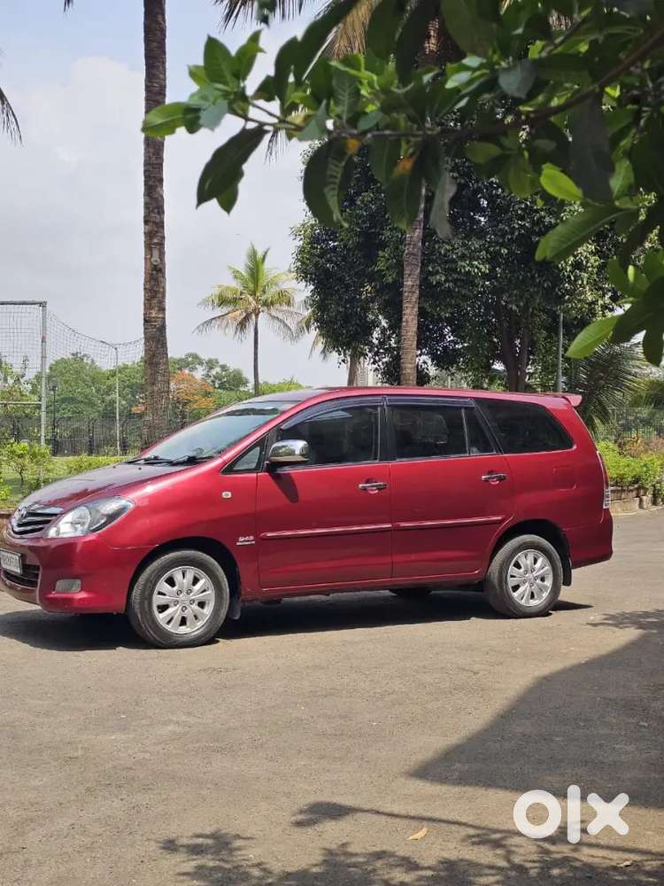 Toyota Innova 2011 Diesel 115000 Km Driven