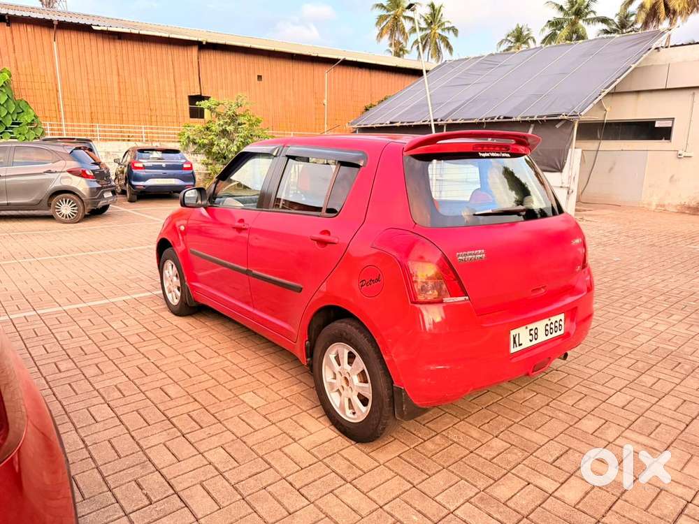 Maruti Suzuki Swift 2004-2010 Zxi Bsiv, 2006, Petrol