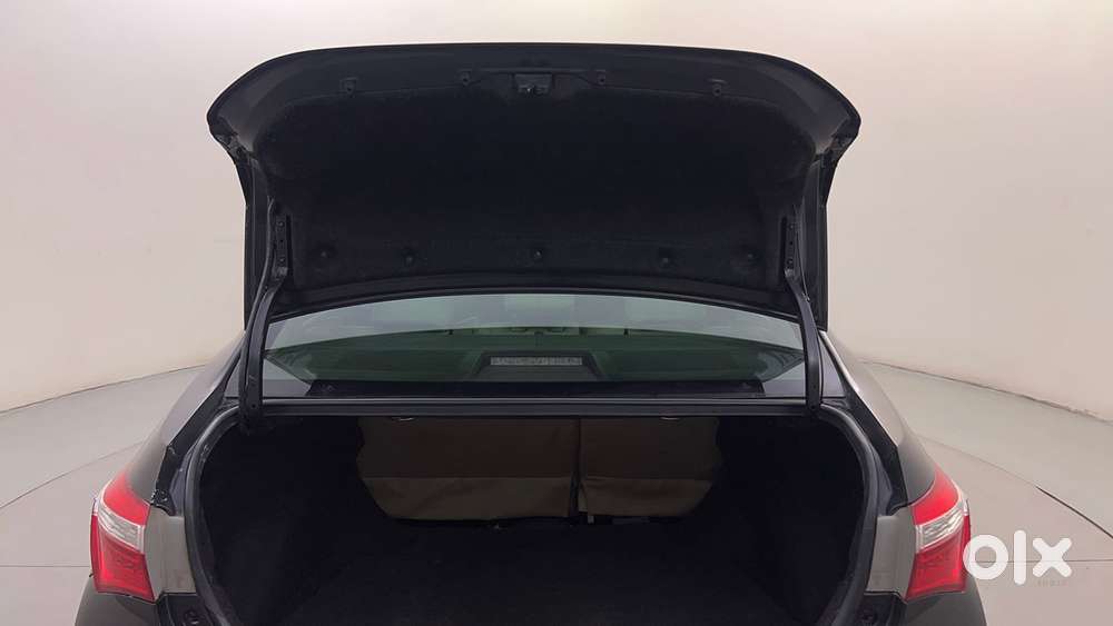 Toyota Corolla Altis Vl At, 2014, Petrol