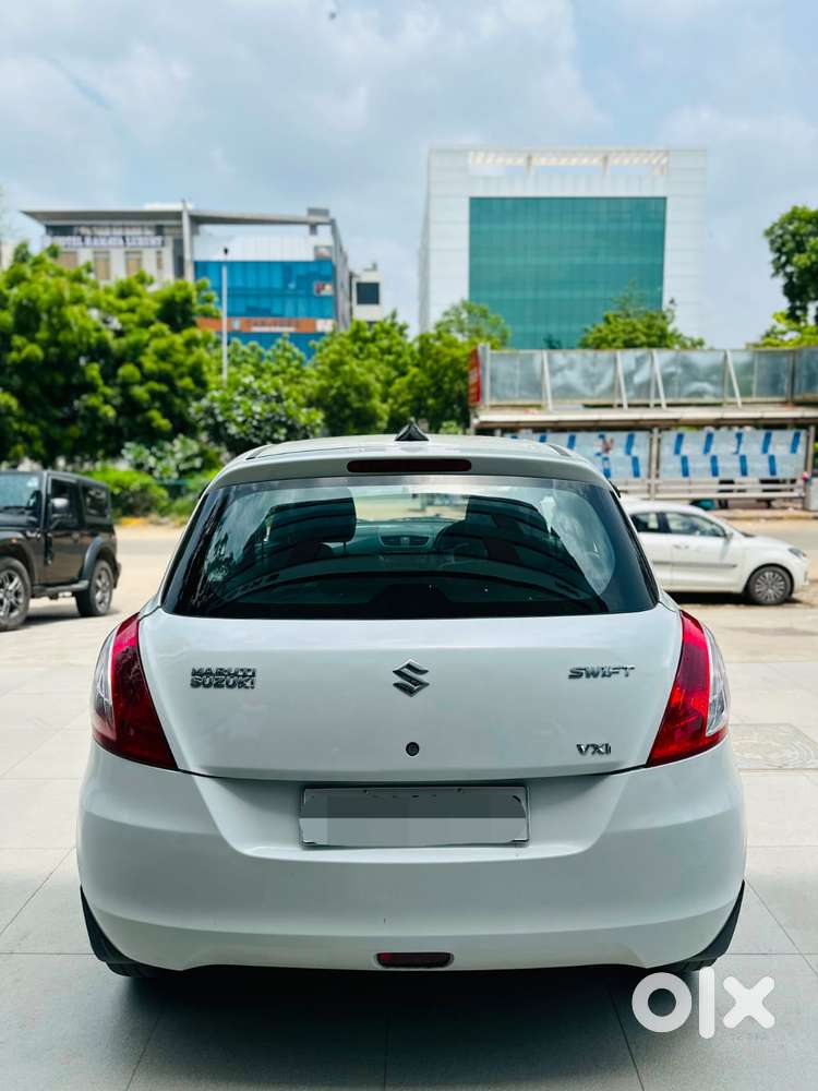 Maruti Suzuki Swift Vxi, 2015, Petrol