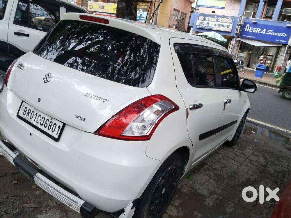 Maruti Suzuki Swift Vxi 1.2 Abs Bs-iv, 2015, Petrol