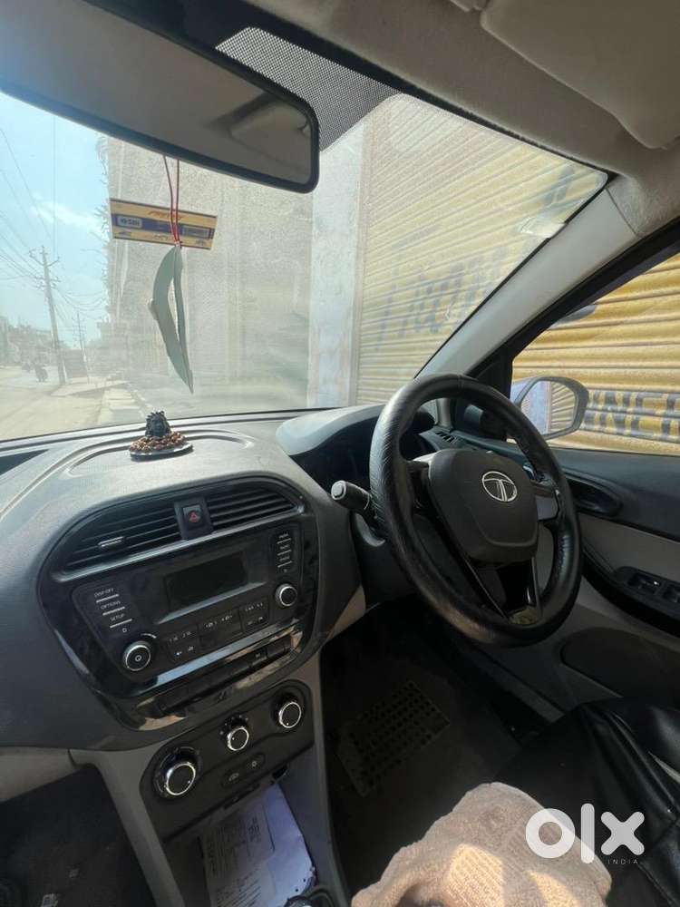 Tata Tiago 2018 Petrol 125000 Km Driven