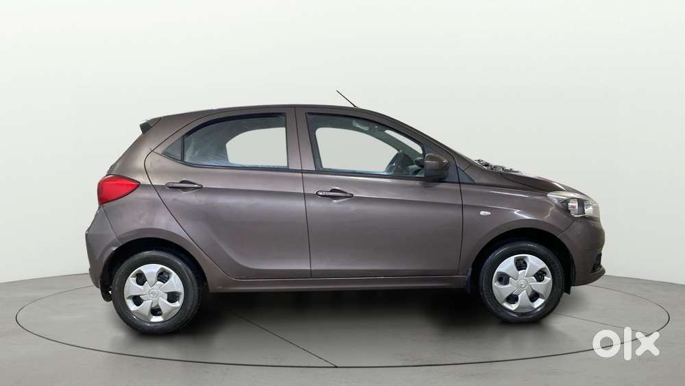 Tata Tiago 1.2 Revotron Xt, 2017, Petrol