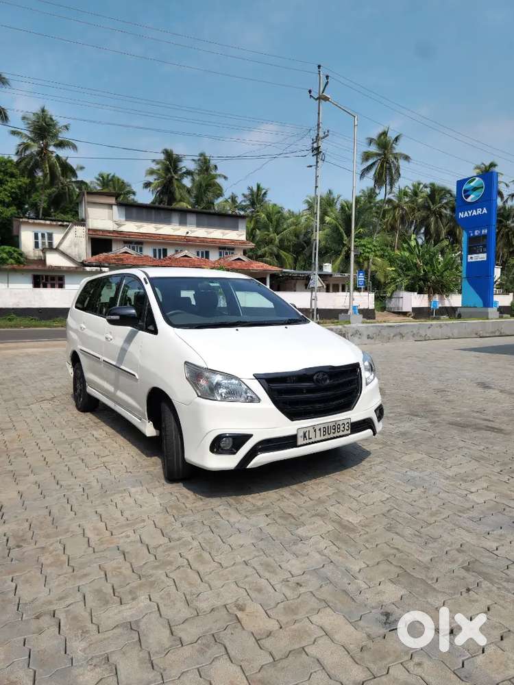 Toyota Innova 2013