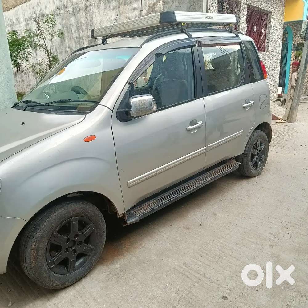 Mahindra Quanto 1.5 C8 2013