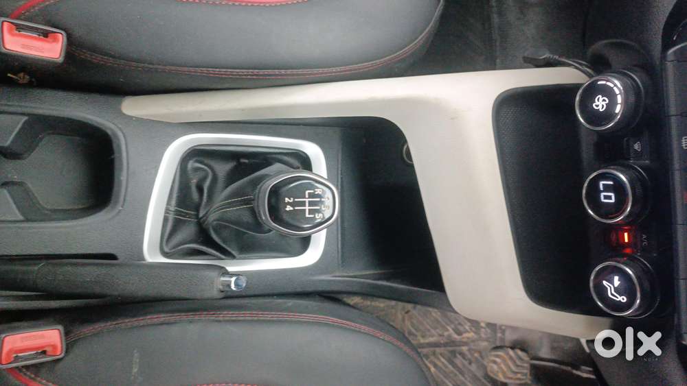 Nissan Magnite 1.0 Xl, 2023, Petrol