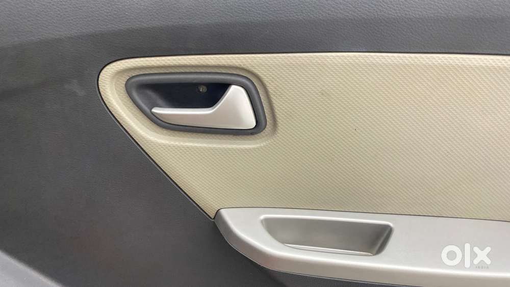 Maruti Suzuki Alto K10 1.0 Vxi (o) Amt, 2018, Petrol