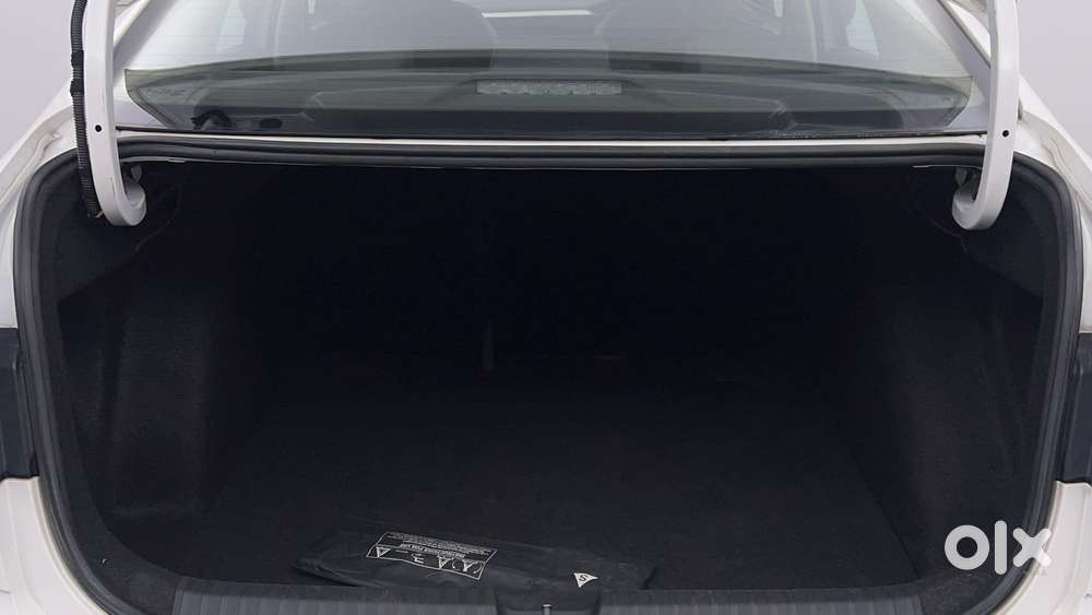 Volkswagen Virtus 1.0 Topline Tsi At, 2022, Petrol