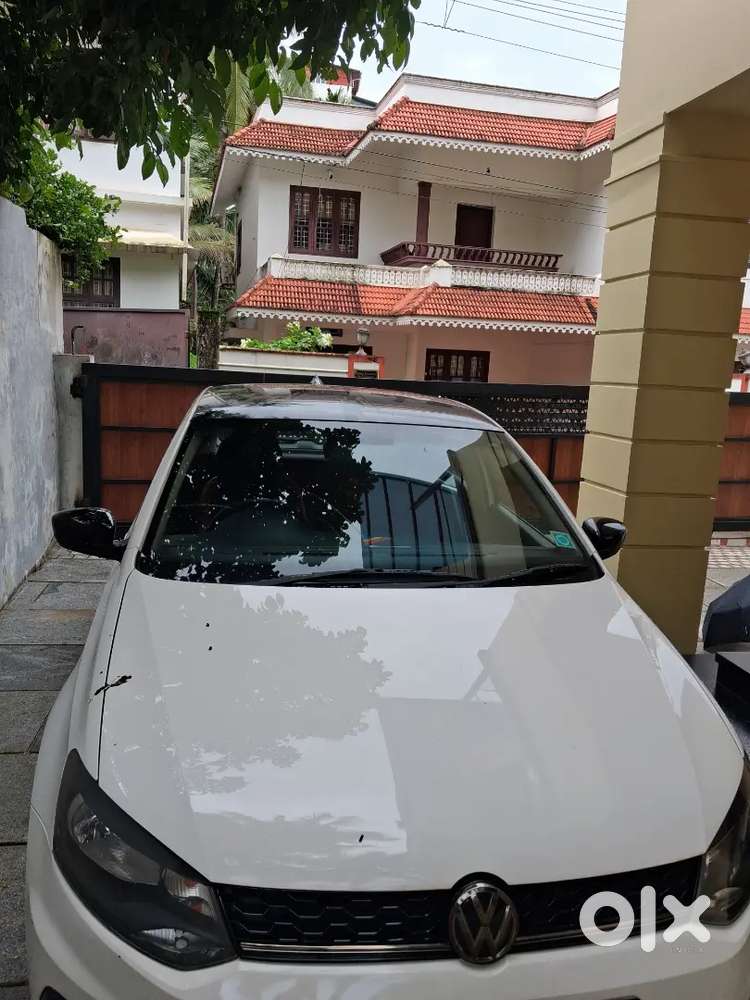 Volkswagen Polo 2014 Petrol 40000 Km Driven