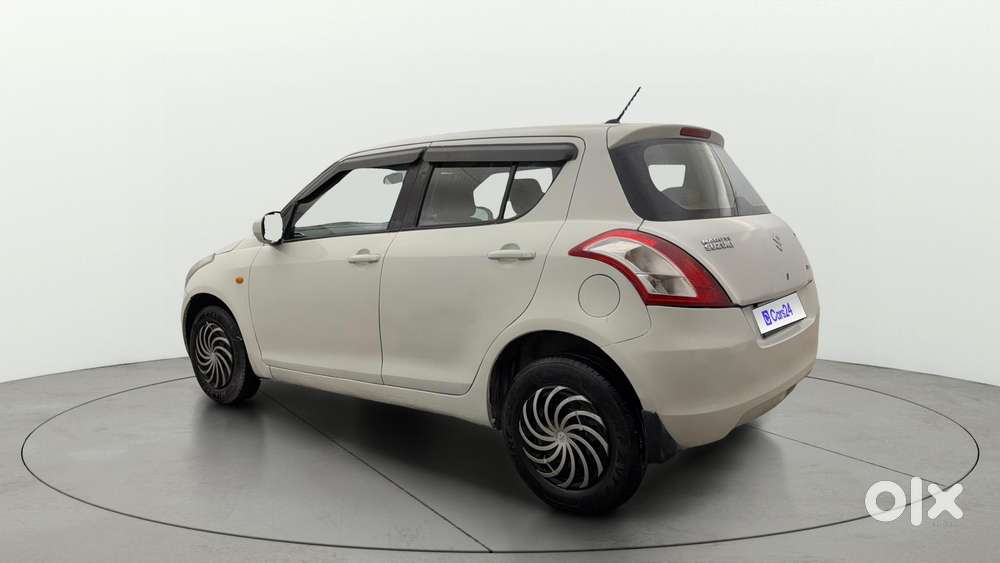 Maruti Suzuki Swift 1.2 Lxi (o), 2017, Petrol