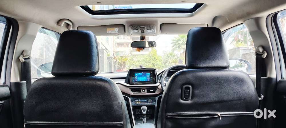 Maruti Suzuki Brezza 1.5 Zxi At Smart Hybrid Dual Tone, 2024, Petrol