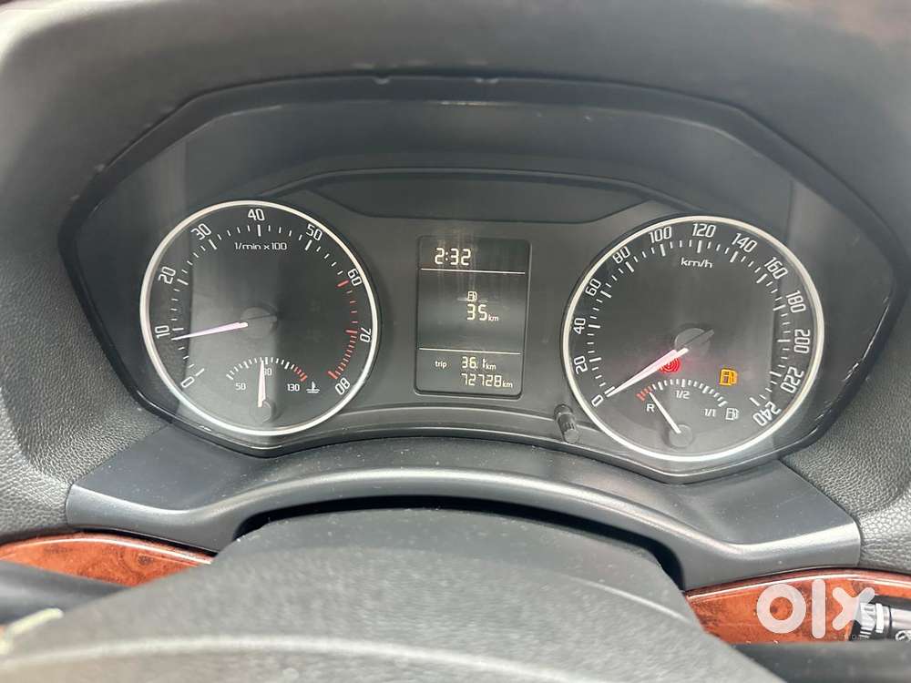 Skoda Laura 1.8 Tsi Ambiente, 2012, Petrol