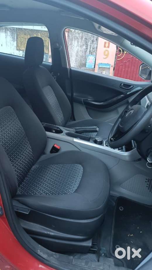 Tata Nexon 1.2 Revotron Xma Amt (s), 2019, Petrol