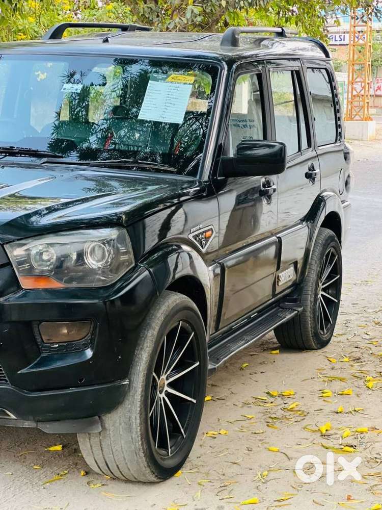 Mahindra Scorpio S10 At 2wd, 2015, Diesel