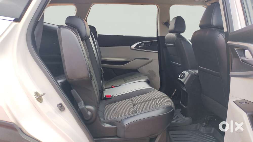 Kia Carens 1.4 Prestige Plus Turbo 7 Str, 2022, Petrol