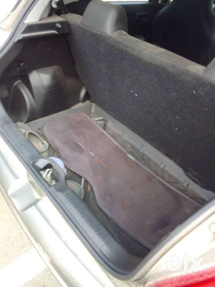 Maruti Suzuki Swift 2023 Petrol