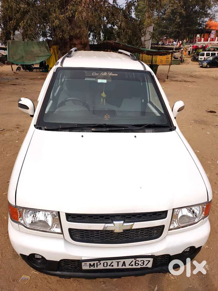 Chevrolet Tavera 2014